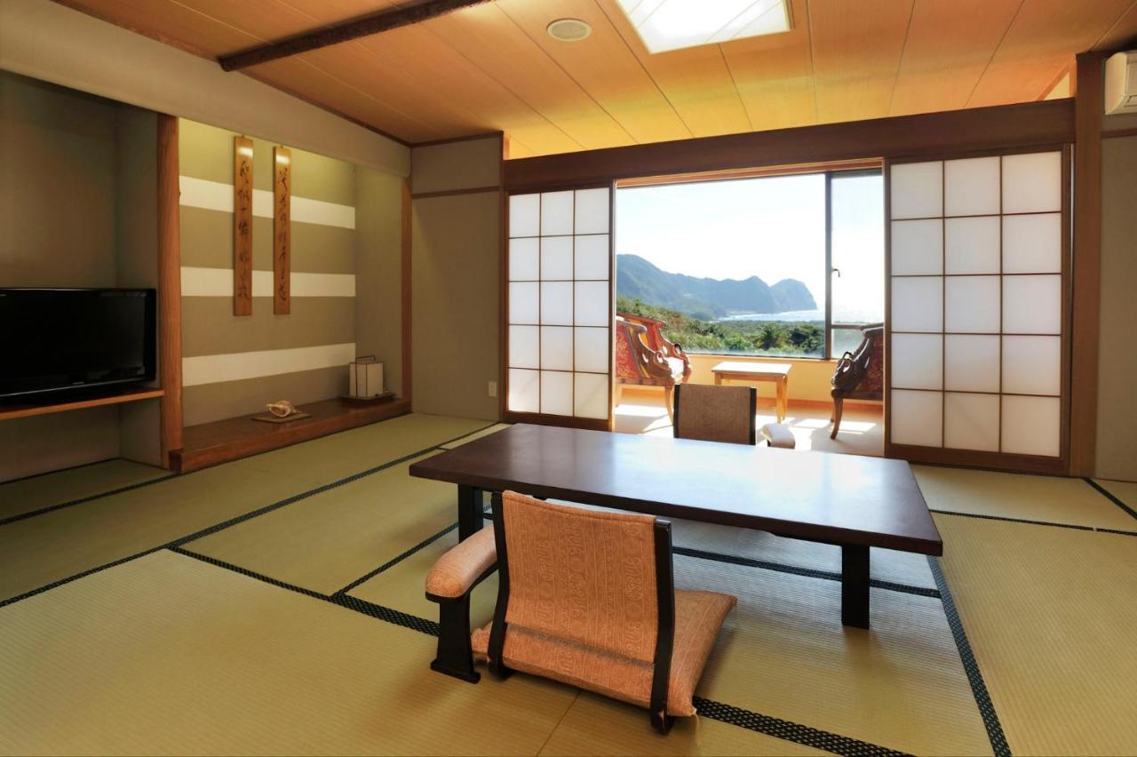 Hachijo View Hotel Екстериор снимка